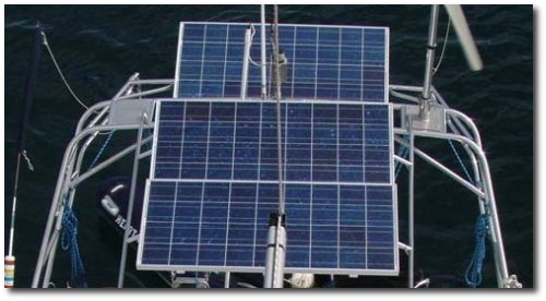 pannelli solari su poppa barca