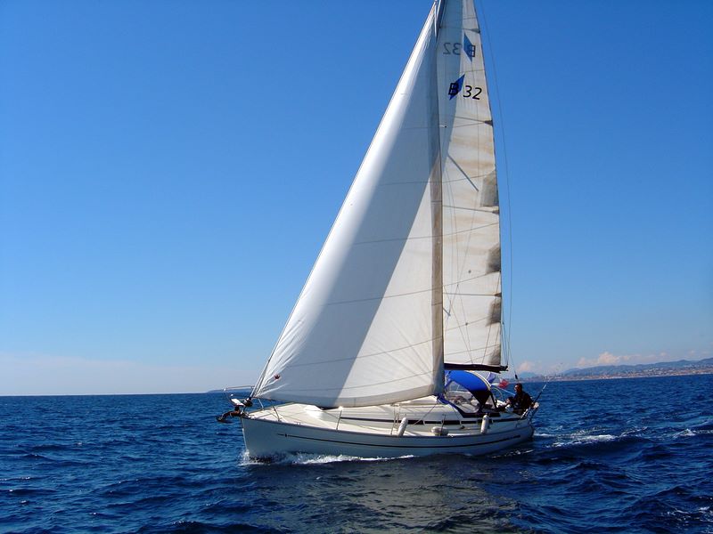 Bavaria 32